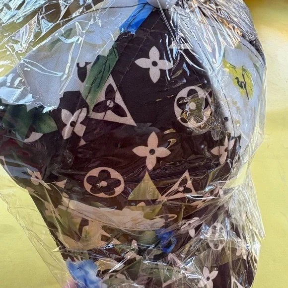 Black and Beige Patterned Cap - Picture 2 of 10